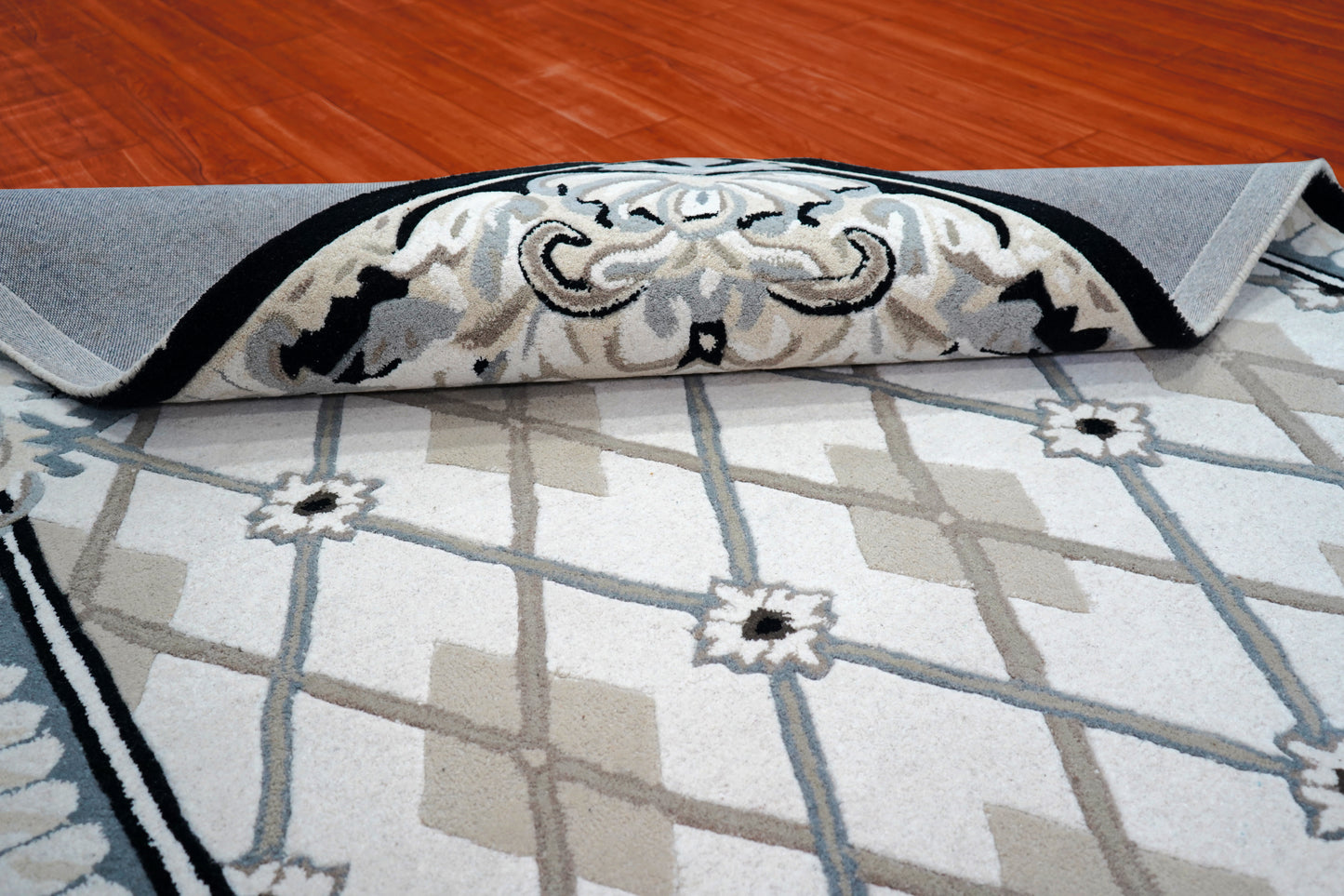 Grey White Diamond Trellis Floral Border Hand Tufted Wool Area Rug - Cut Pile Geometric Custom Sizes