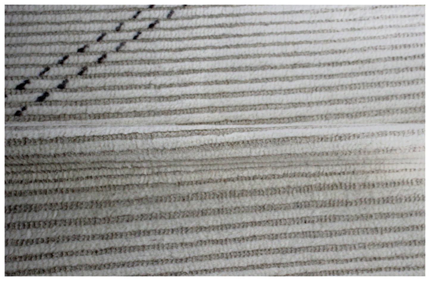 Hand Knotted Ivory Black Striped Rug - Hand Carved Texture 5.6x8.6 Feet