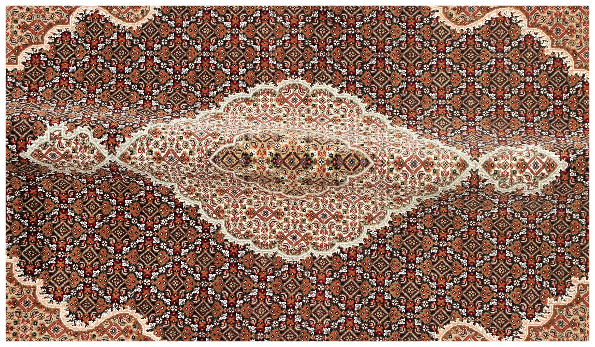 Traditional Heriz Fine Hand-Knotted Wool Rug 6x9 & 6x10 – Ivory, Brown, Rust & Gold Medallion Design.