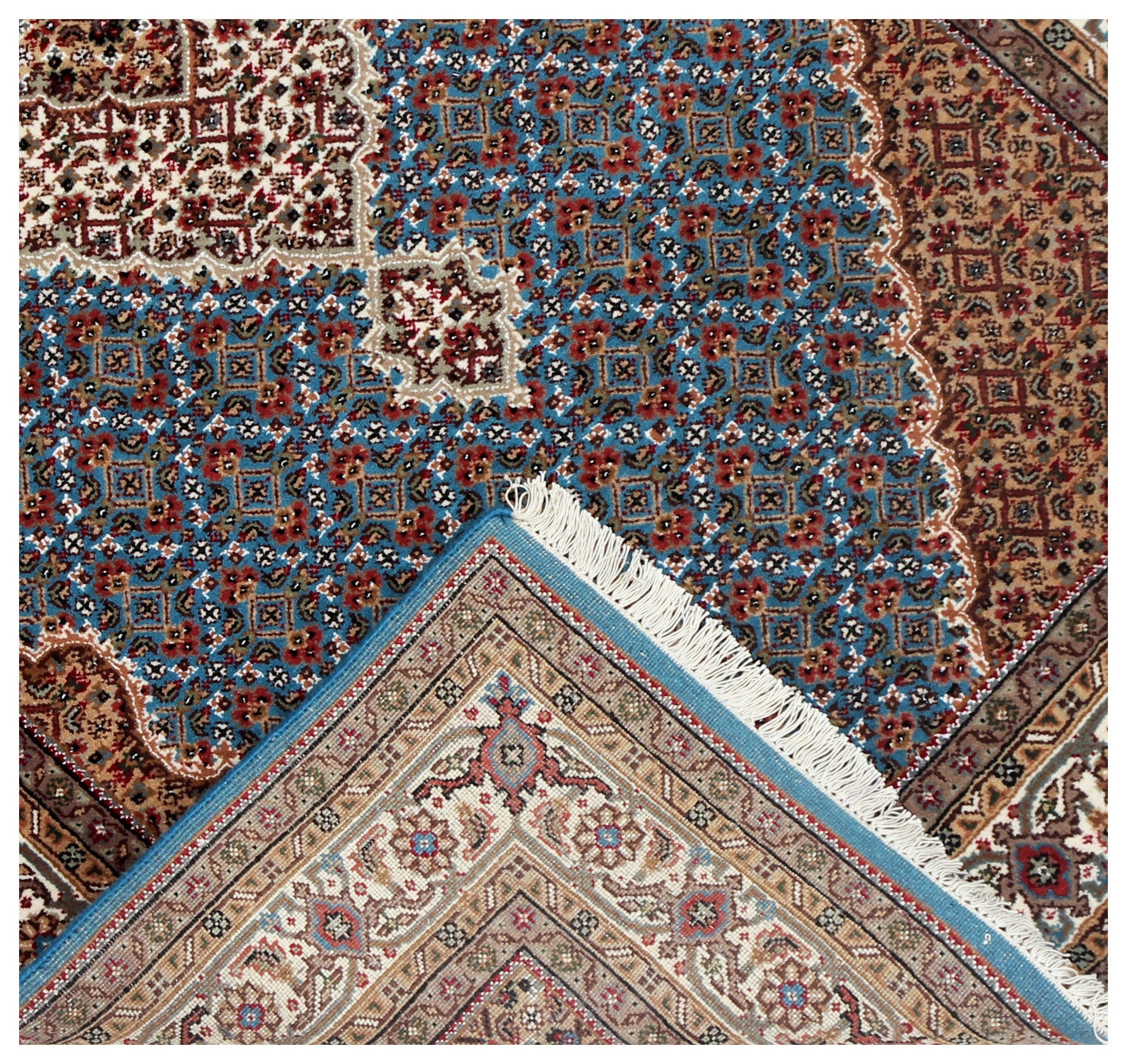 Traditional Heriz Fine Hand-Knotted Wool Rug 5x8 & 6x9 – Ivory, Blue, Rust & Brown Medallion Design.