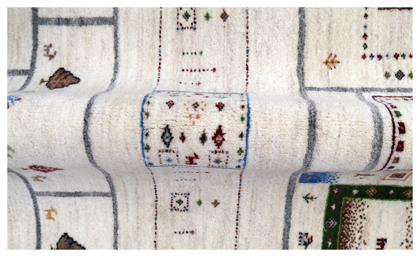 Ivory Gabbeh Patchwork Pictorial Wool Viscose Hand Knotted Contemporary 5.6x8 Area Rug