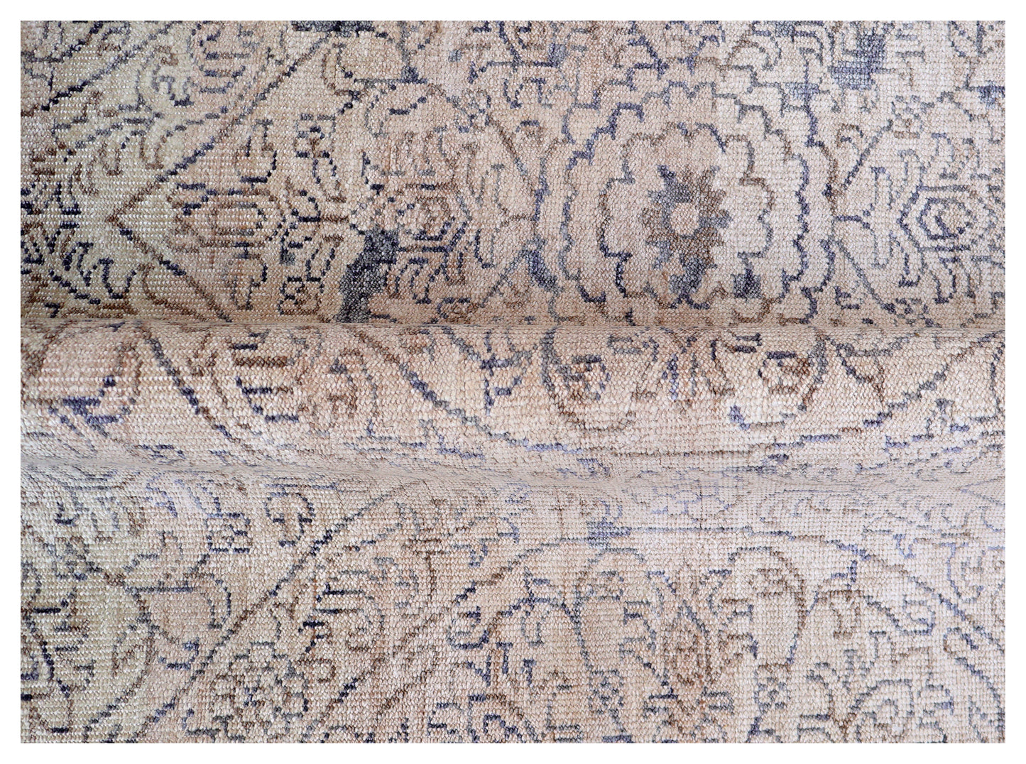 Peach Grey Antique Floral Diamond Bamboo Silk Hand Knotted 8x10 Bhadohi Area Rug