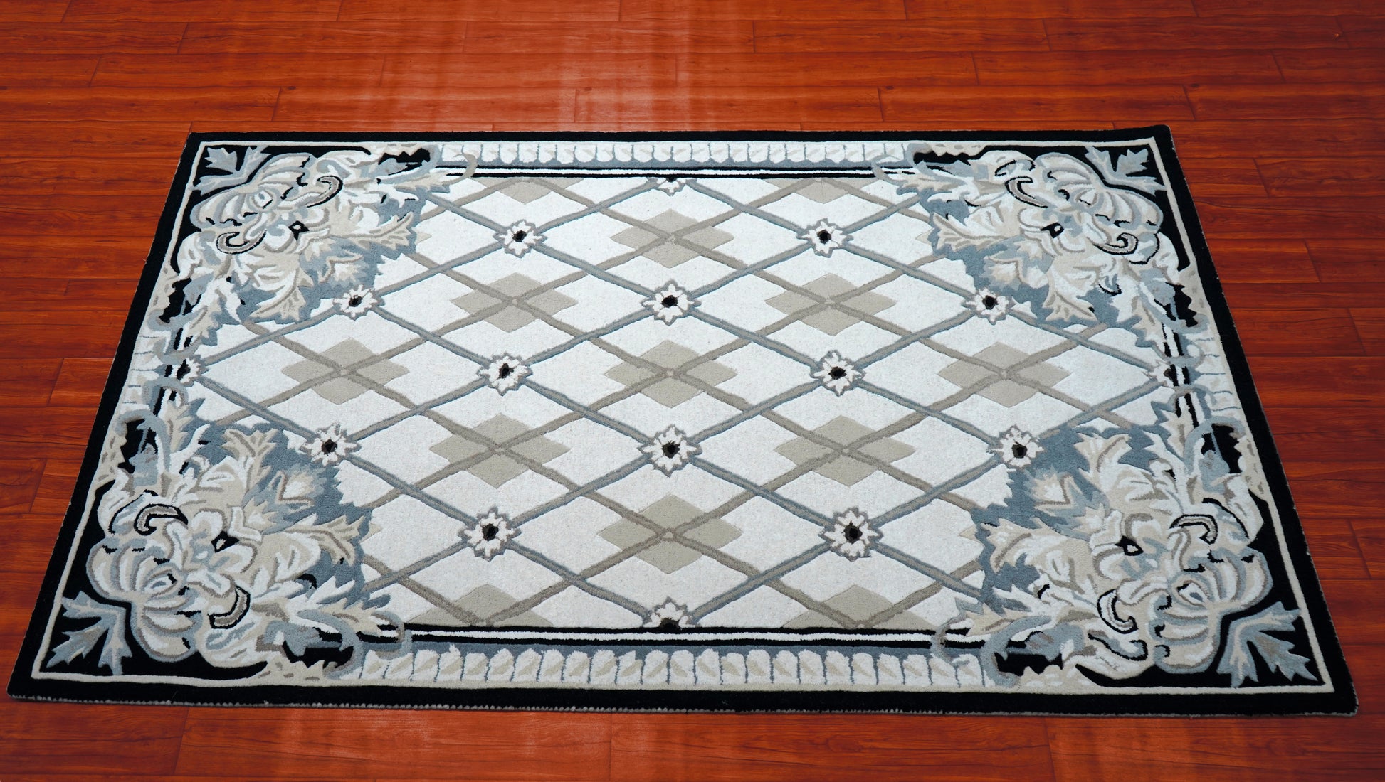 Grey White Diamond Trellis Floral Border Hand Tufted Wool Area Rug - Cut Pile Geometric Custom Sizes
