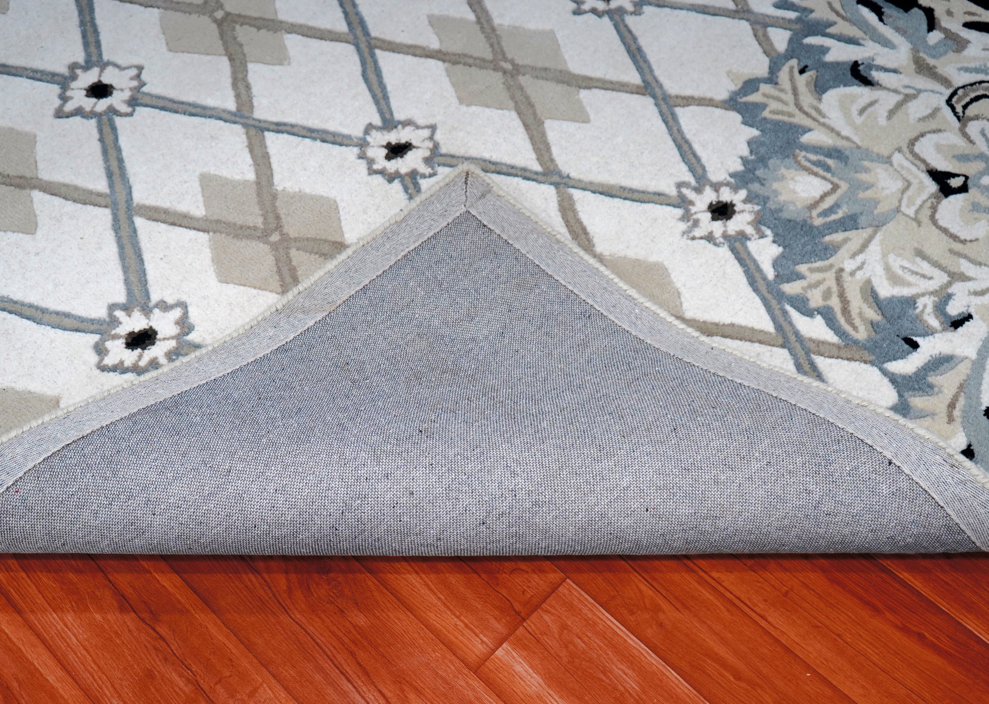 Grey White Diamond Trellis Floral Border Hand Tufted Wool Area Rug - Cut Pile Geometric Custom Sizes