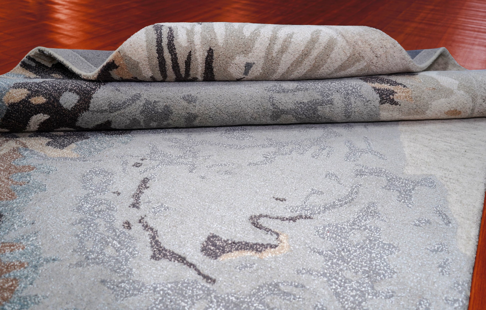 Blue Grey Beige Abstract Feather Hand Tufted Wool Area Rug - Cut Pile Artistic Custom Sizes