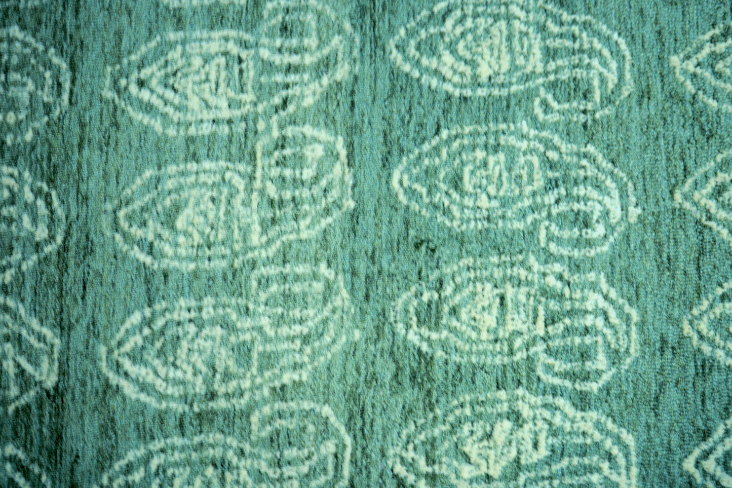 Teal Green Vintage Medallion Border Hand Tufted Wool Area Rug - Cut Pile Traditional Custom Sizes