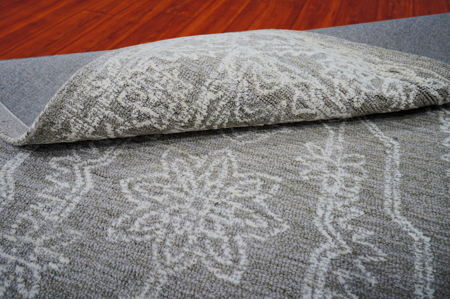 Grey Aqua Vintage Distressed Medallion Hand Tufted Wool Area Rug - Cut Pile Shabby Chic Custom Sizes