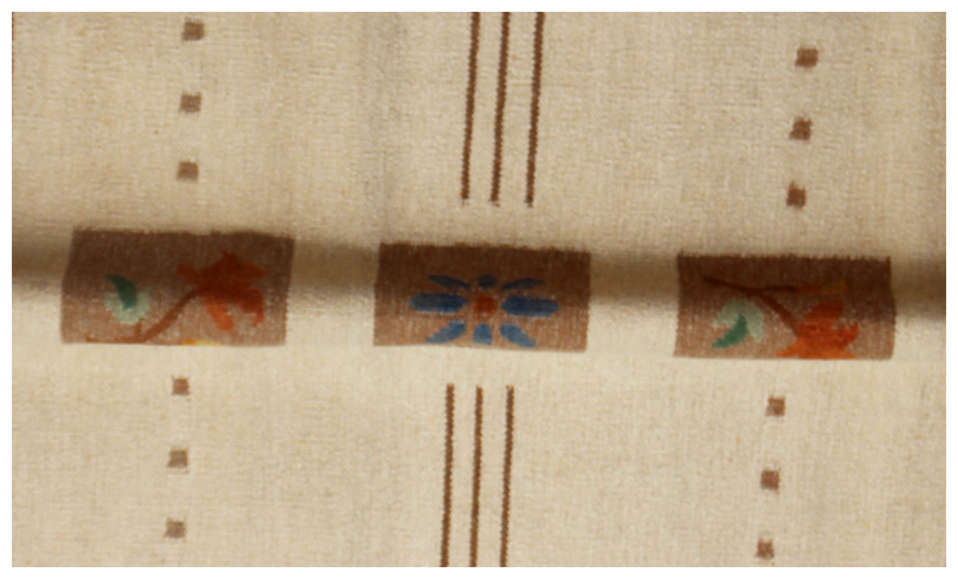 Handwoven Modern Geometrical Floral Block 4.6x6.6 Beige & Tan Flatweave Durry Rug.