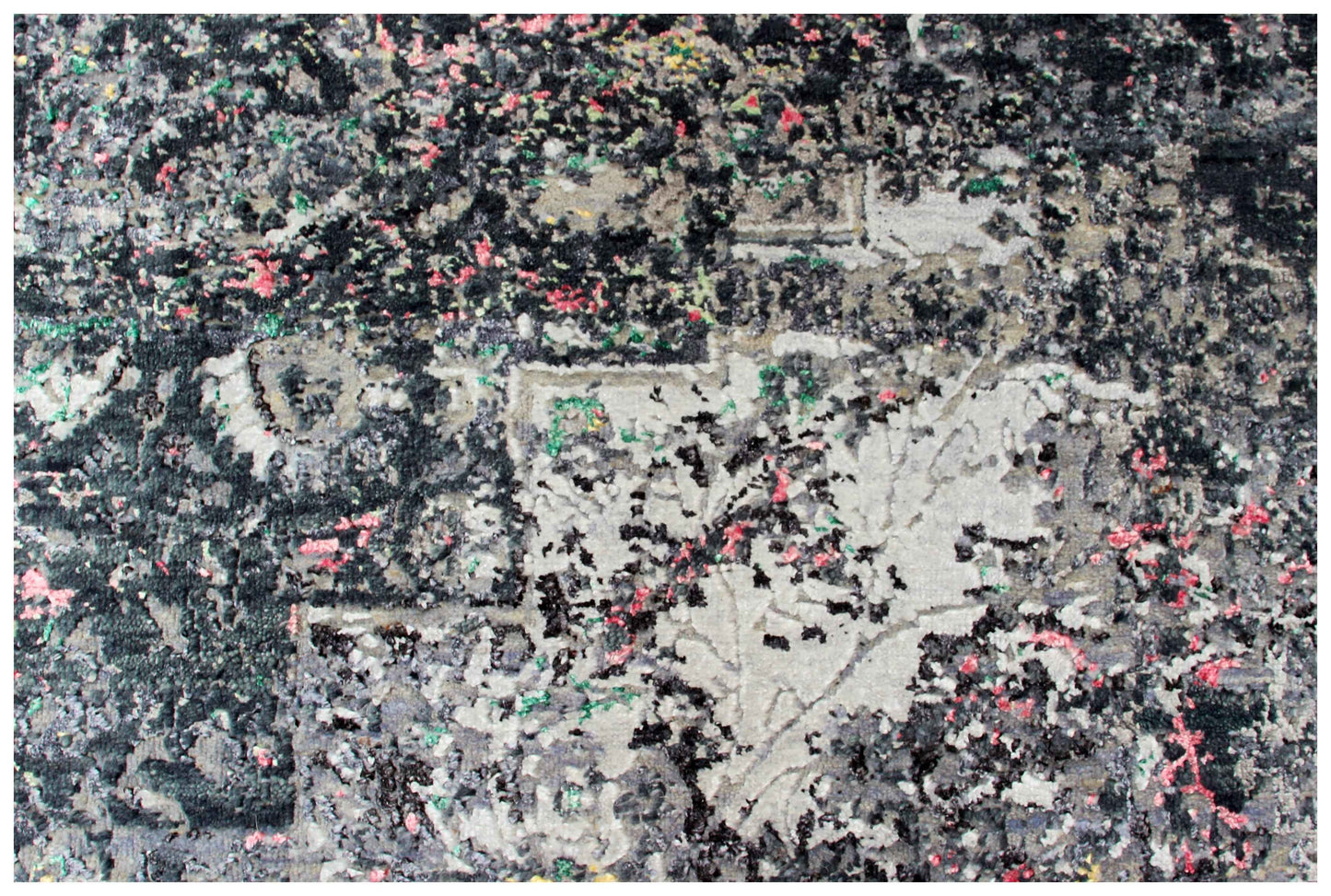 Distressed Medallion 8x10 Hand Knotted Charcoal Black Silver Pink Wool Viscose Bhadohi Area Rug