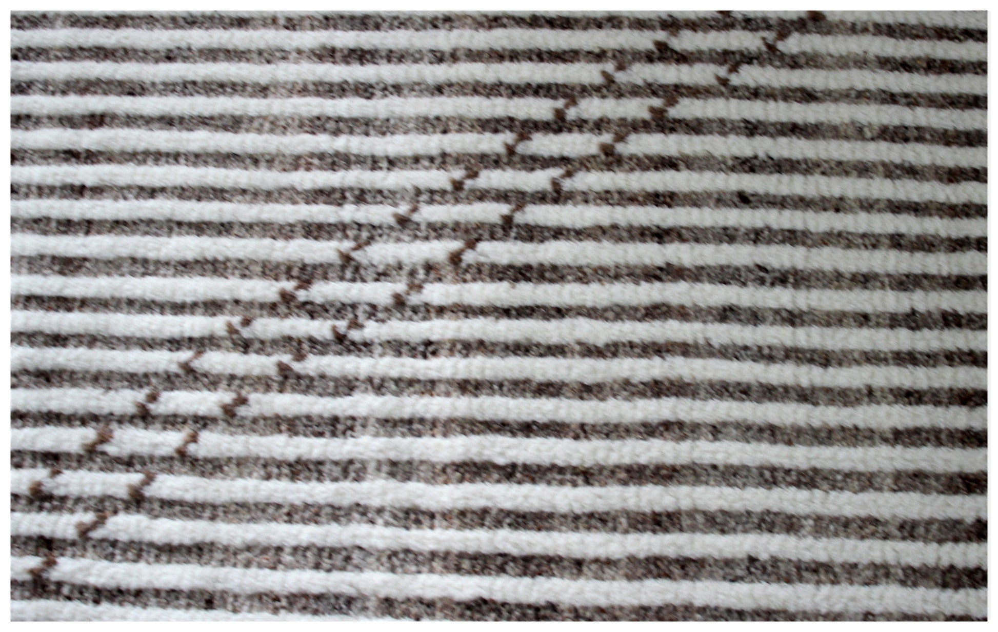 Hand Knotted Ivory Brown Horizontal Modern Striped Rug - Hand Carved Texture 5x8.6 