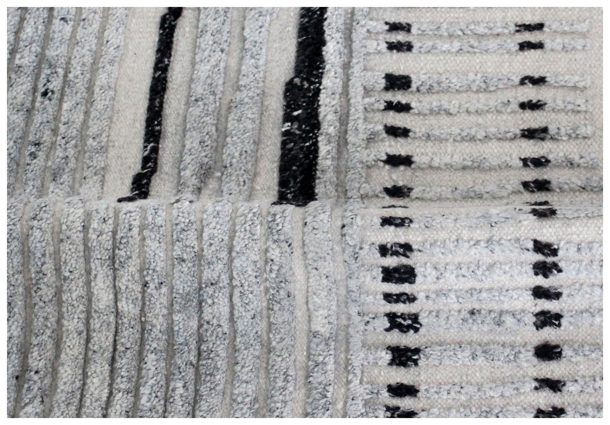 Hand Knotted Ivory Gray Black modern Geometric stripes Rug - Hand Carved Texture 5.6x8.6 