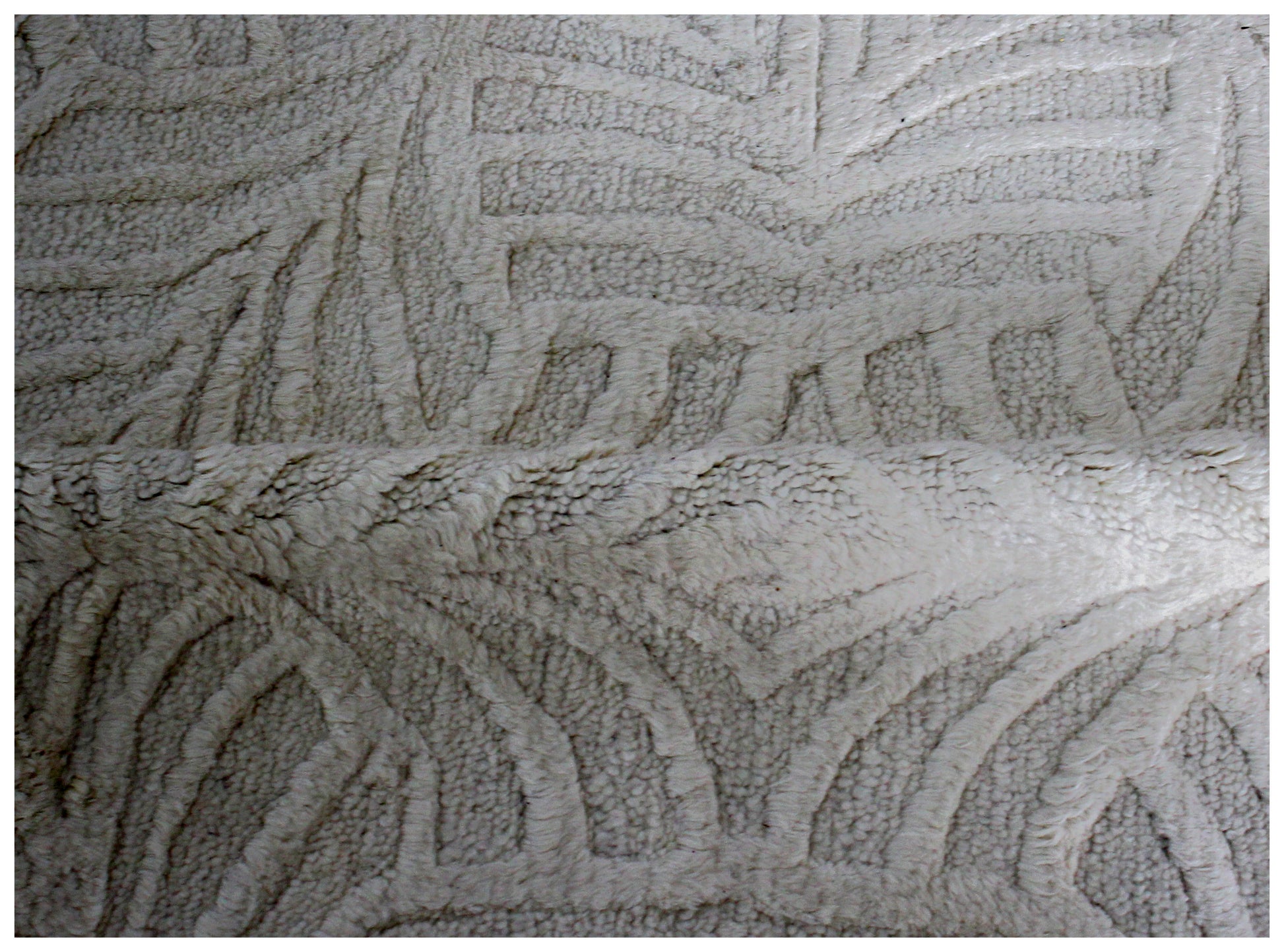 Hand Knotted Ivory Swirl Rug - Hand Carved Texture Area Rug 5.6x8 Feet 