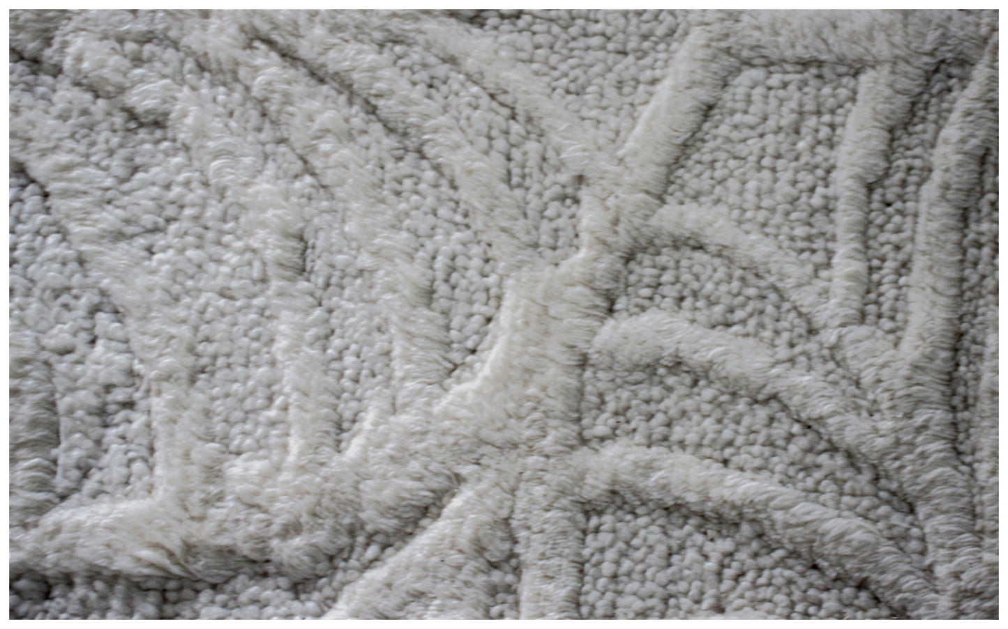 Hand Knotted Ivory Swirl Rug - Hand Carved Texture Area Rug 5.6x8 Feet 