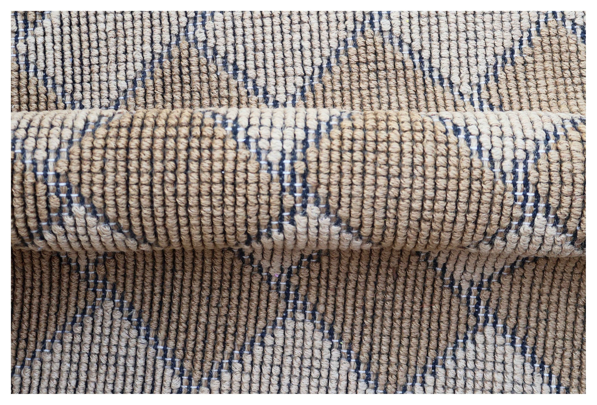 Natural Brown Ivory Diamond Lattice All-Over Woven Jute 4x6 Bhadohi Area Rug