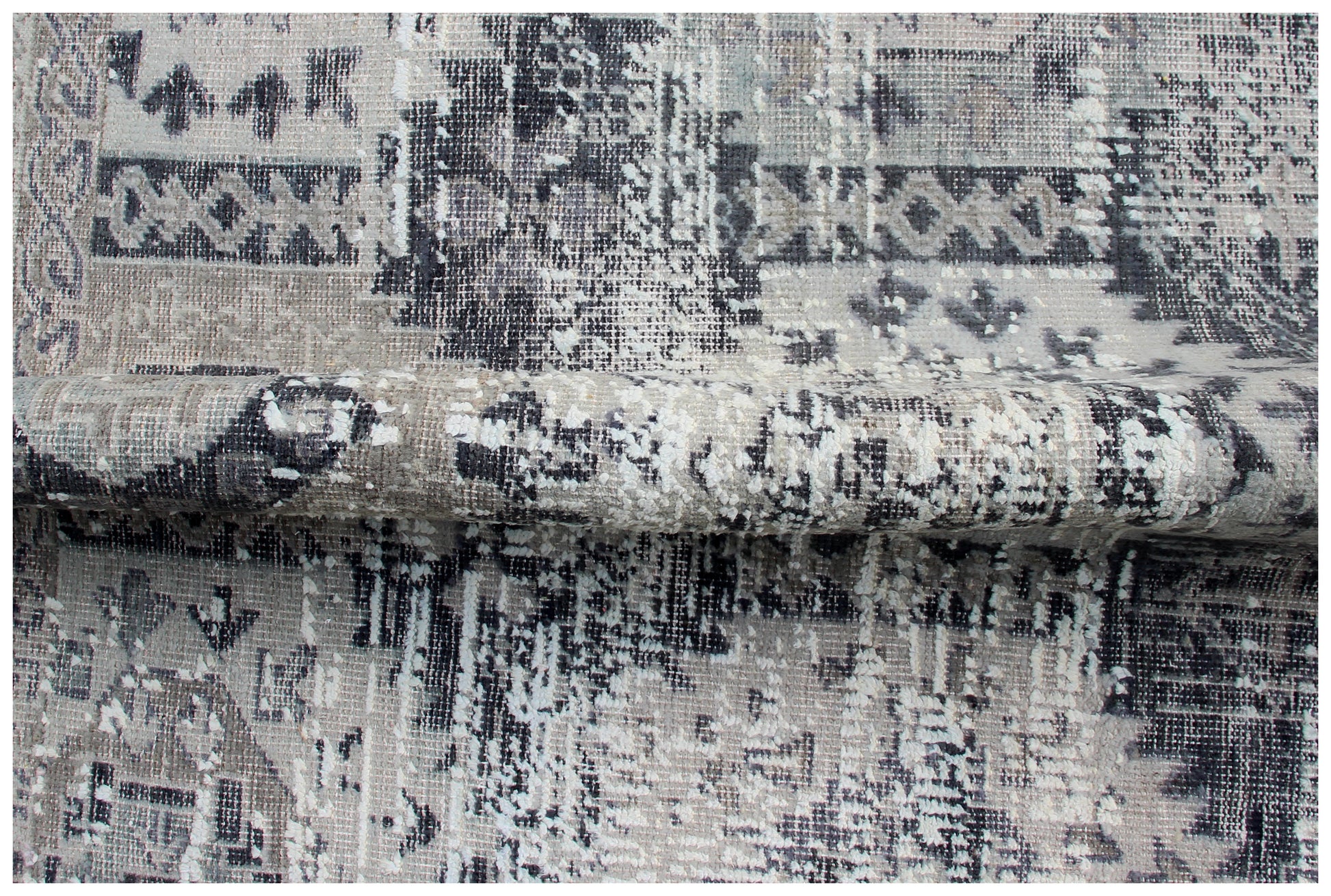 Vintage Distressed Medallion Rug 7.6x9.6 - Grey Charcoal Hand Knotted 45 KPSI Bhadohi Rugs